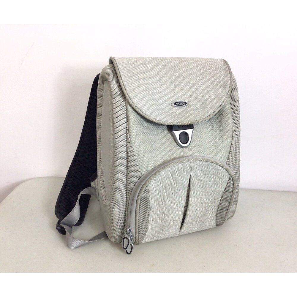 Tumi Stylish Gray Backpack for Men